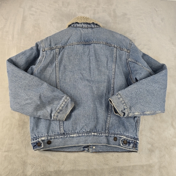 Levi's Men's Standard Trucker Sherpa Lined Denim Jacket 70520 Sz S Type III - Picture 2 of 16